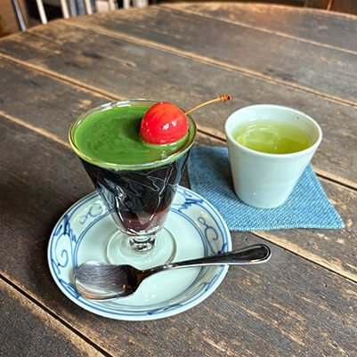 コーヒーゼリー 抹茶ソースかけ